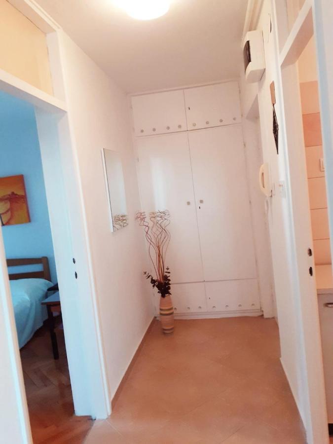 Nada 5 - Apartman S Pogledom Na More Pula Exterior foto