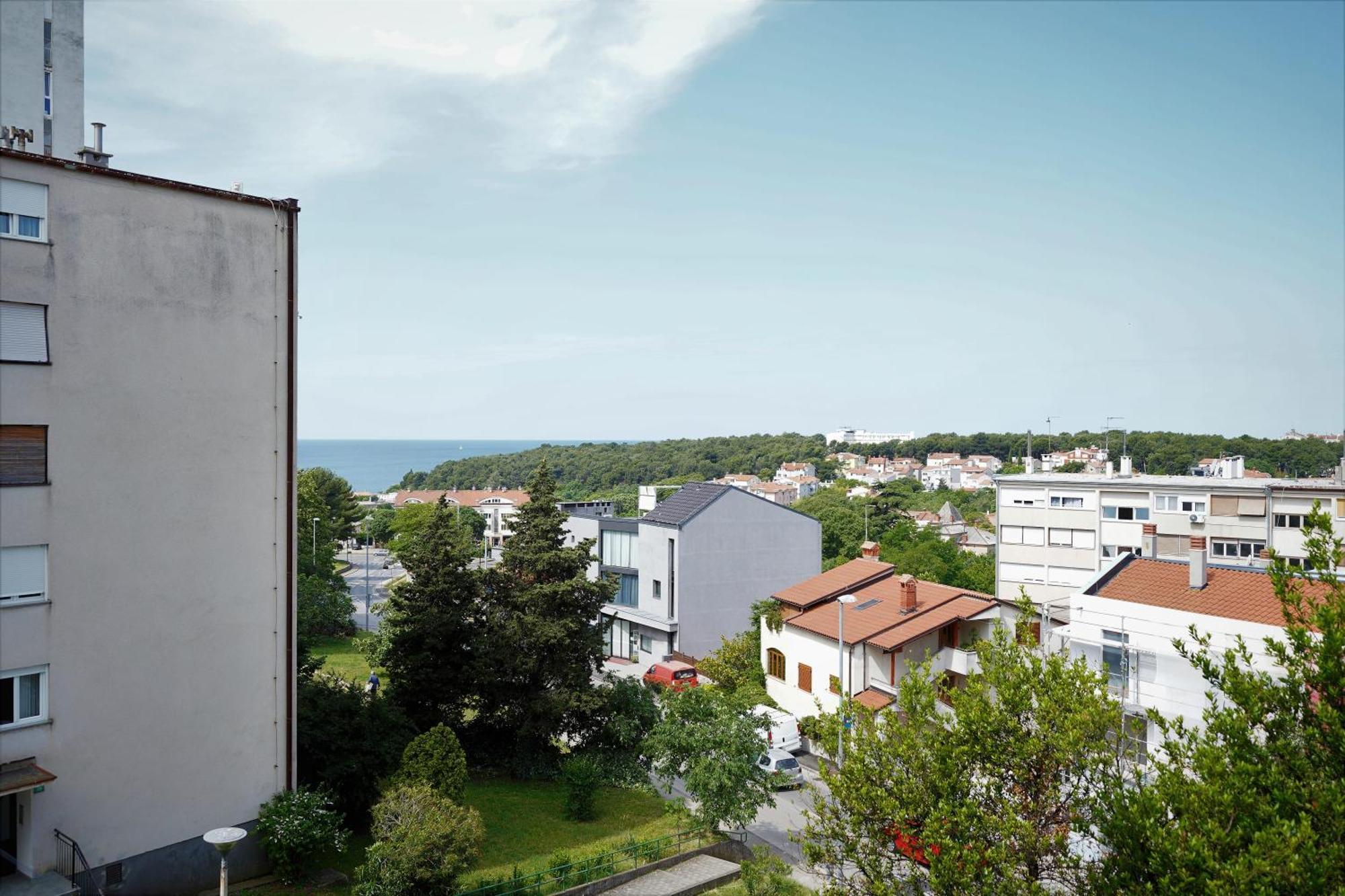 Nada 5 - Apartman S Pogledom Na More Pula Exterior foto