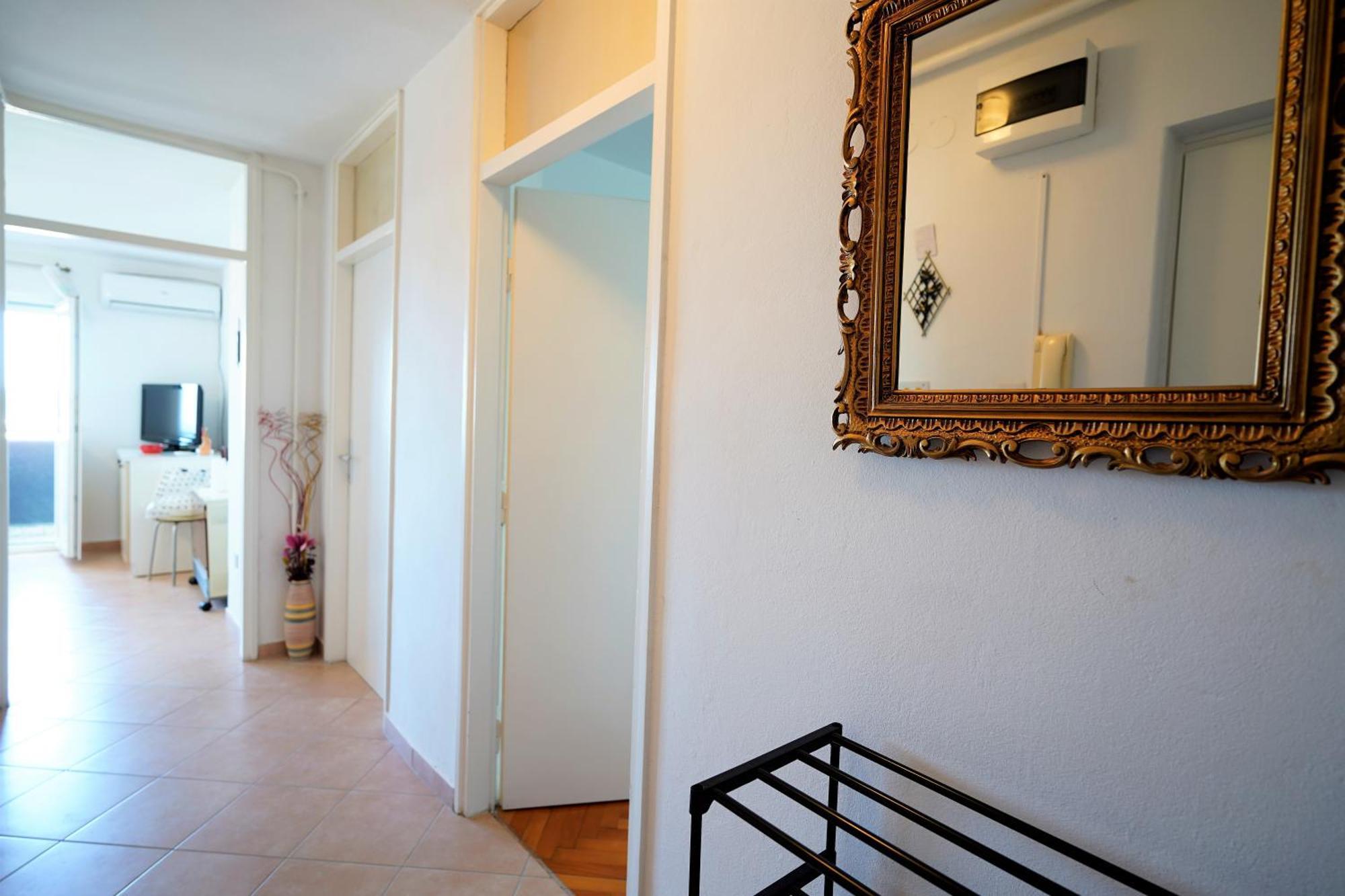 Nada 5 - Apartman S Pogledom Na More Pula Exterior foto