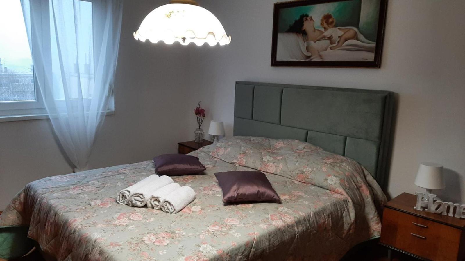 Nada 5 - Apartman S Pogledom Na More Pula Exterior foto